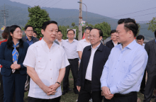                      Phó Thủ tướng Chính phủ Trần Hồng Hà thăm và làm việc tại Khu công nghiệp Thanh Bình, tỉnh Bắc Kạn.